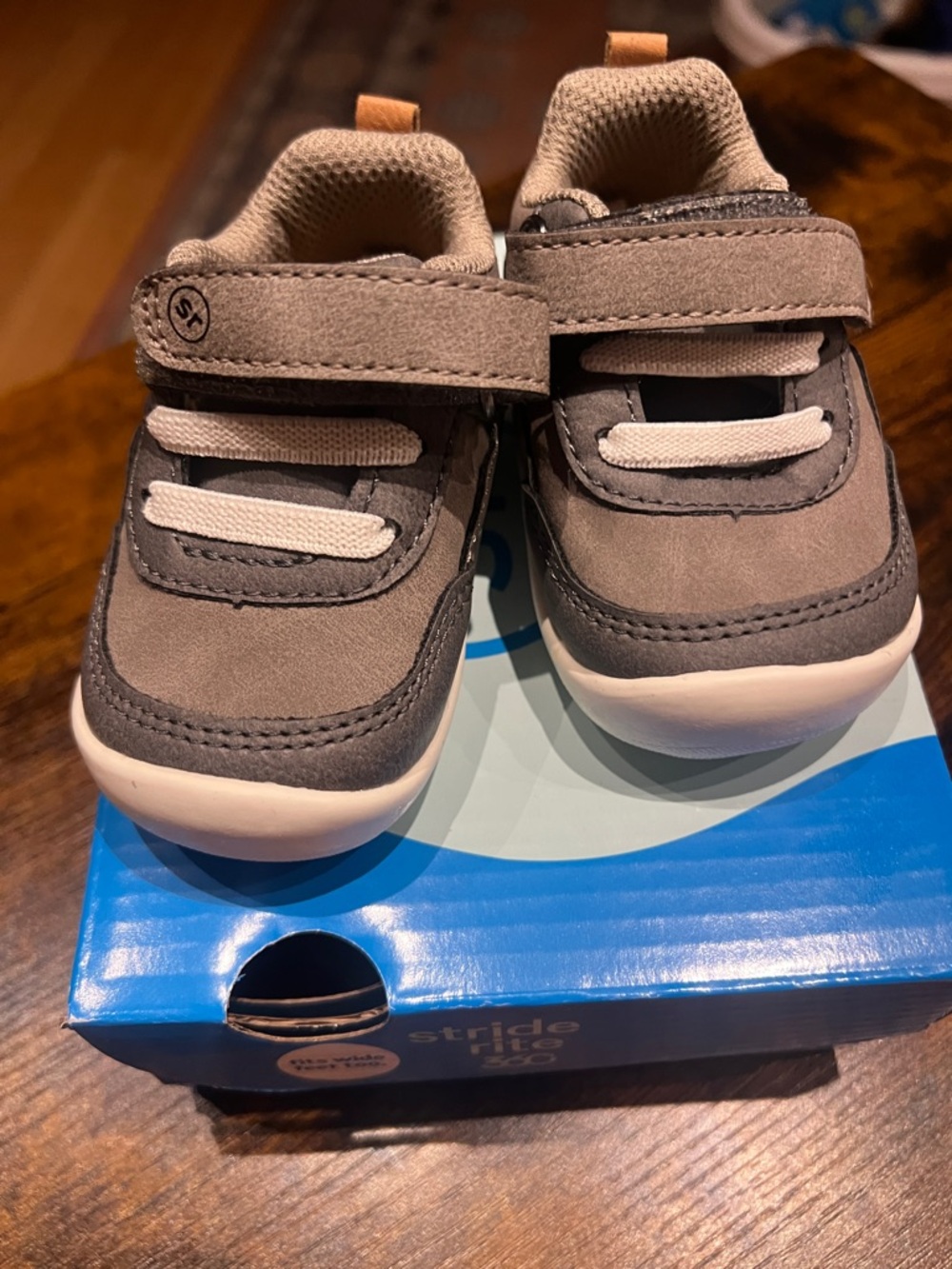 Stride Rite Velcro for first walkers